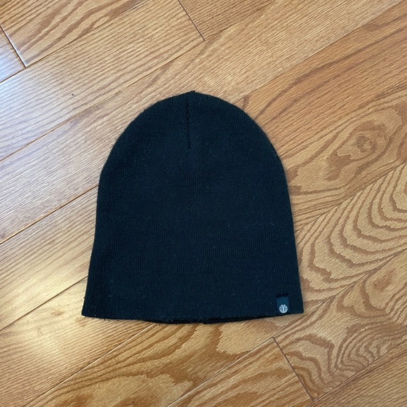 Elements plain black beanie - Picture 3 of 4